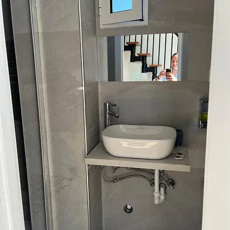 Apartment Flat Ultimo Piano In Centro Rome