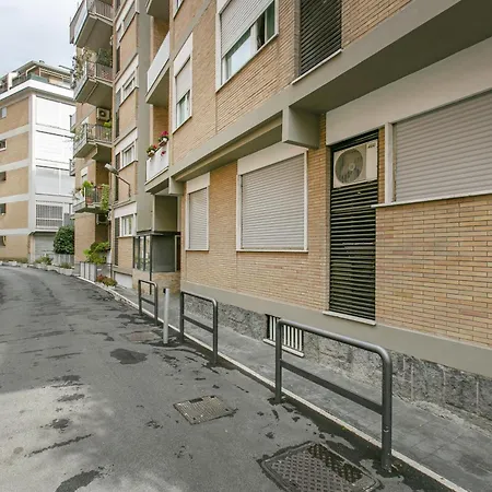 La Terrazza Di Vigna Clara Roma