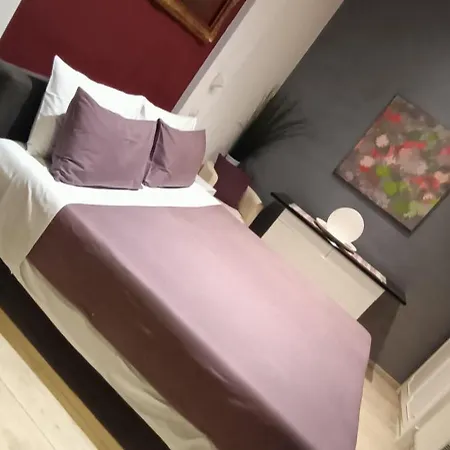 Correa Vatican Hospitality Guest house *