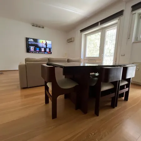 Apartamento 155 Via Sestio Calvino *