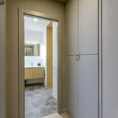 Apartamento Clausim Domus: New Brightful Flat Next To The Vatican *