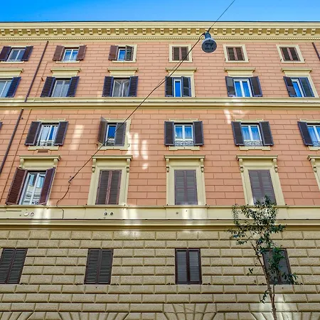Apartamento Clausim Domus: New Brightful Flat Next To The Vatican Roma