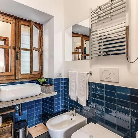 Maya Rhome Trastevere * Roma