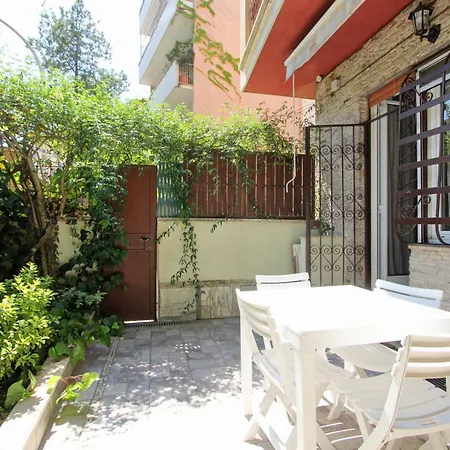 Martina Apartment *