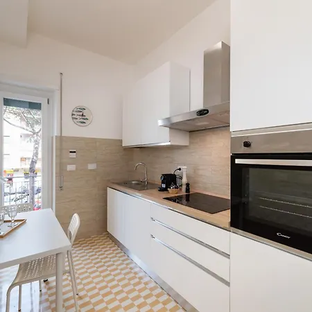 Holiday home Luxury And Sweet Home-metro Malatesta Rome