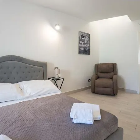 Vivi La Magia Di Looney Tunes, Piazza Navona Apartment *