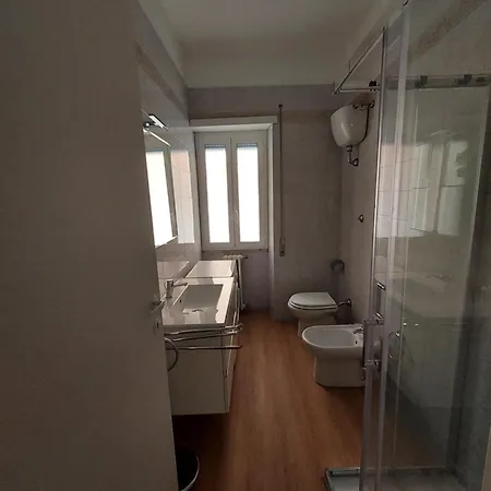 Interno 4 Al Vaticano Roma