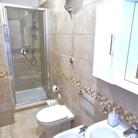 Cecilia House * Rome