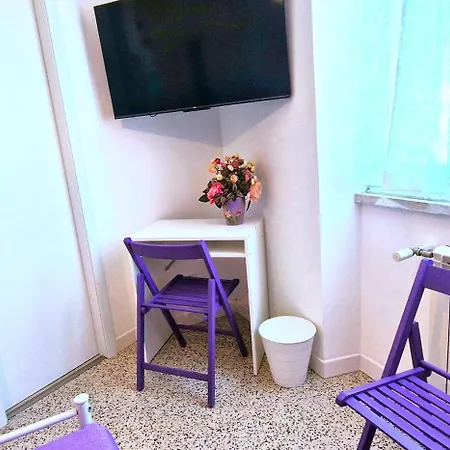 Cecilia House Guest house *