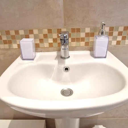 Cecilia House * Rome