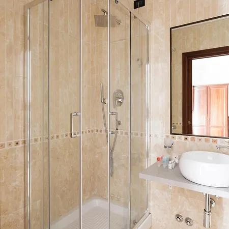 Glam Luxury Roma
