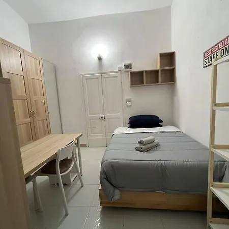 Appartamento Monolocale In Zona Centrale *