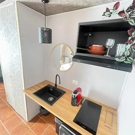 Lucilla's San Pietro Station Appartamento *