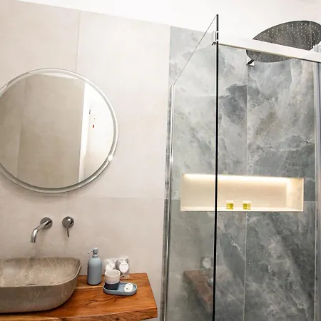 Leon Modern Near Subway - Ground Floor Apartamento *