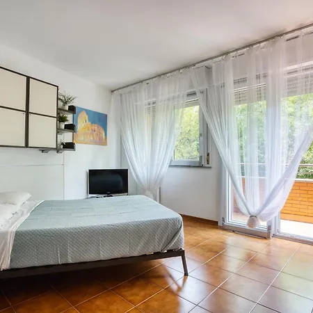 Domus Parnaso - Eur Apartment