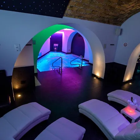 The One Boutique & (adults Only) 4* Roma