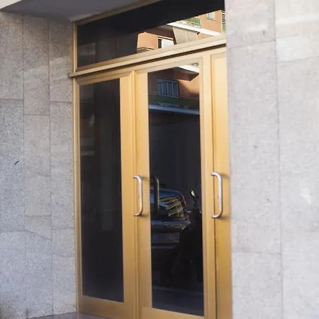 Saint Peter's Luxury Domus *