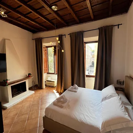 Imperial House San Calisto 7 *