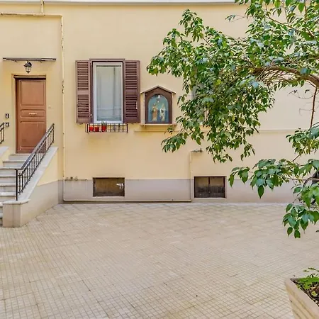 Apartment La Casetta San Giovanni Rome