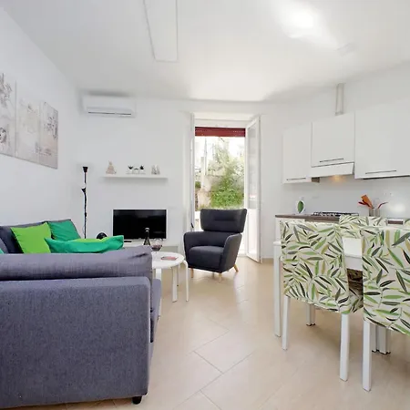 Apartment Livorno By Halldis