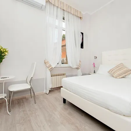 White Colosseo B&B 2*