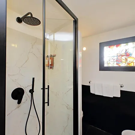 Michelangelo Charmsuite Apartment Rome