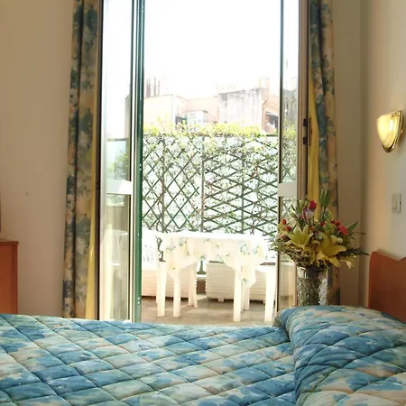 Otel Tirreno 3*