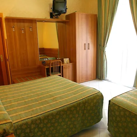 Hotel Teti 2*