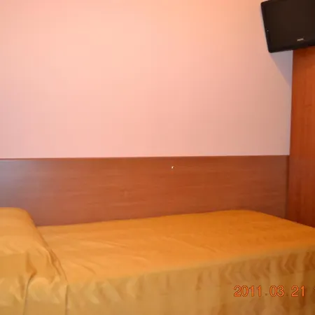 Hotel Everest 2*