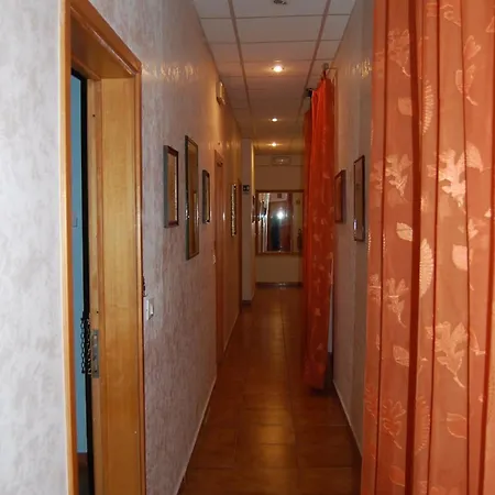 Πανσιόν Casa Cleo 2*