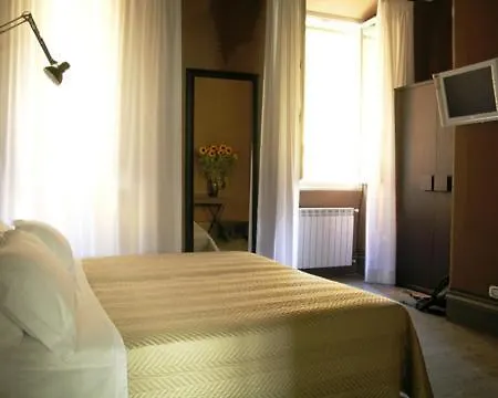 Affittacamere Relais Palazzo Taverna 3*
