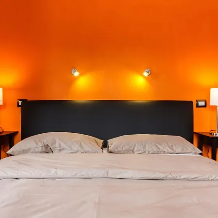 Guest house L'angolo Cortese 2*