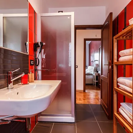 Guest house L'angolo Cortese 2*