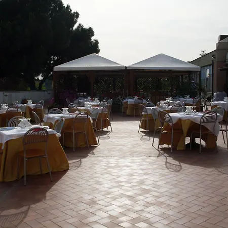 Hotel Eur Parco Dei Pini 3*