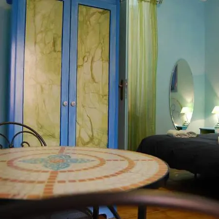 Πανσιόν Casa Cleo 2*
