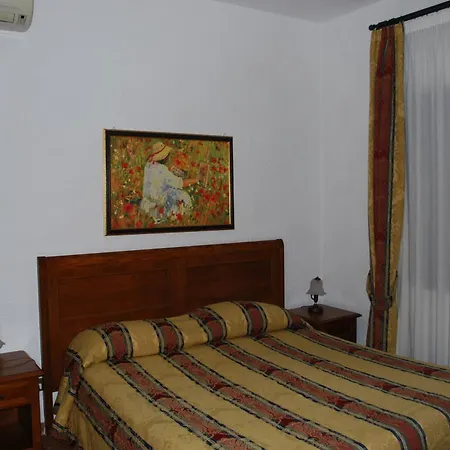 Aparthotel Casale Mostacciano 3*