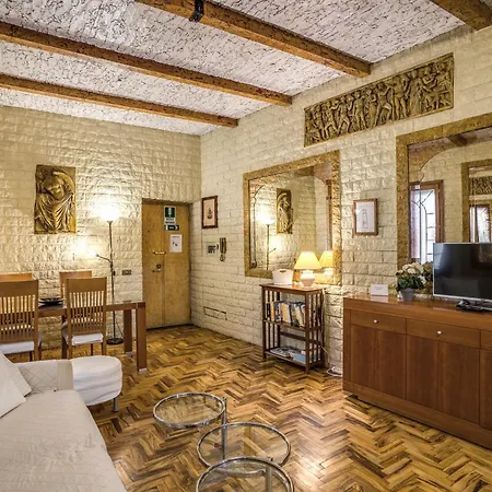 Apartment Fontana Di Trevi Charming Rome