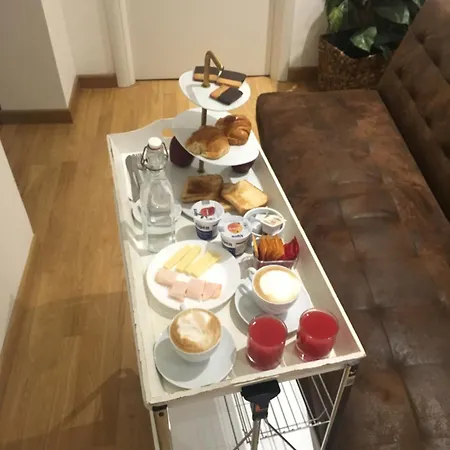 Bed & Breakfast La Finestra Sul Colosseo 1