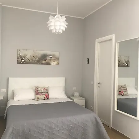 Lovely Little In Via Aurelia Roma