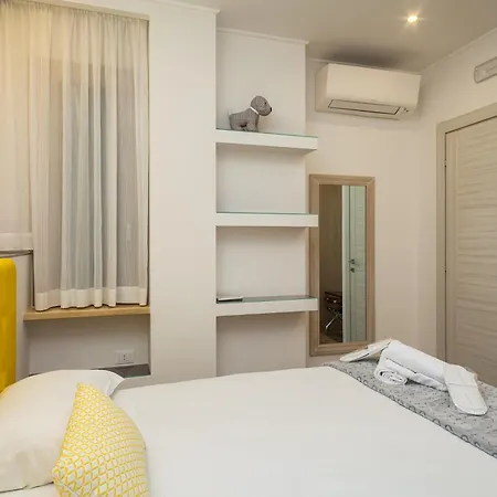 Apartment Many Days Rome