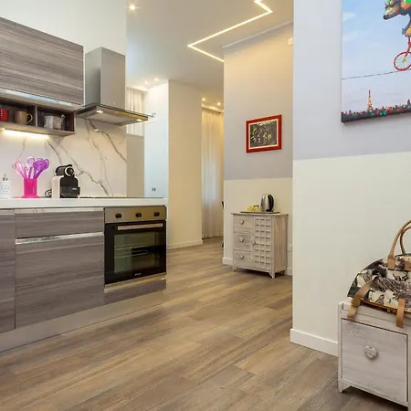 Apartment Many Days *