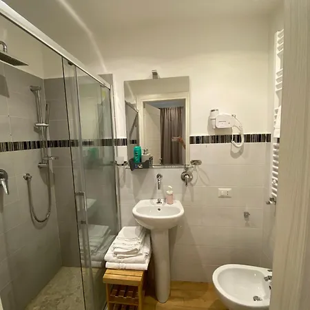 Bed & Breakfast Domus Castroni Germanico *