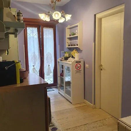 Holiday home Crismi House Rome
