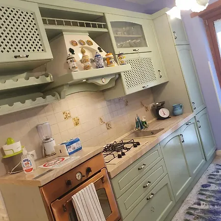 Holiday home Crismi House Rome