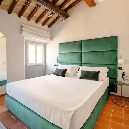 Apartment Giulia Penthouse - 5 Min Piazza Navona