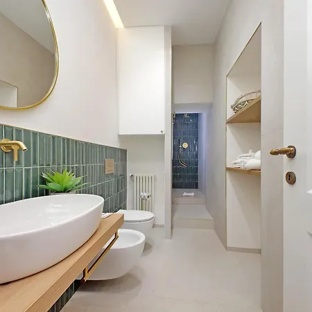 Apartment Ych-casa Bella- Luxury Near Piazza Venezia Rome