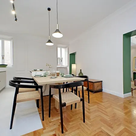 Apartment Ych-casa Bella- Luxury Near Piazza Venezia Rome