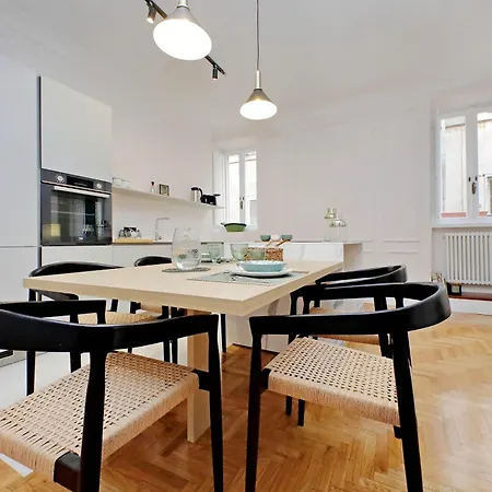 Apartment Ych-casa Bella- Luxury Near Piazza Venezia *