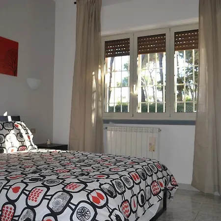 White & Grey House Apartamento