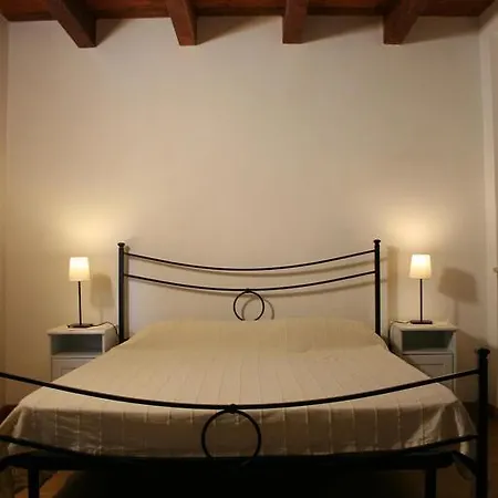 La Casa Di Olimpia Rent A House